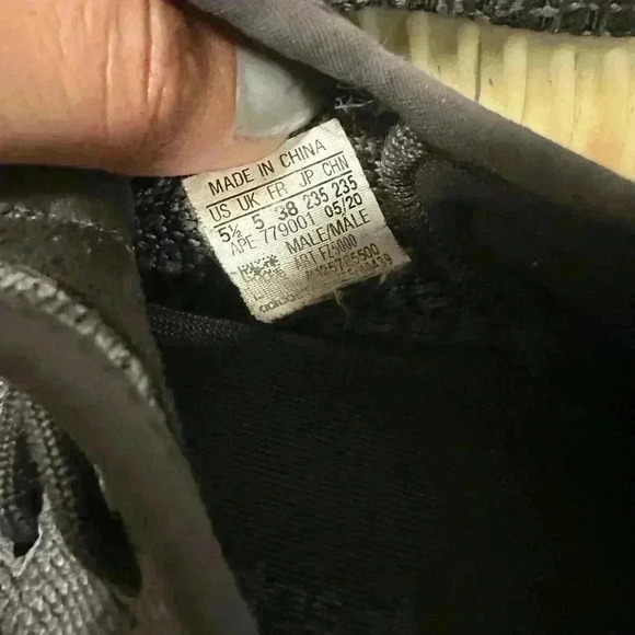 Yeezy x Adidas Black/Blue Knit Fabric Boost 350 V2 Carbon Sneakers Size 5 1/2 - Picture 9 of 11